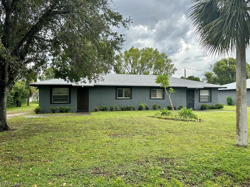 3247 Willard St, Fort Myers, FL 33916-5637