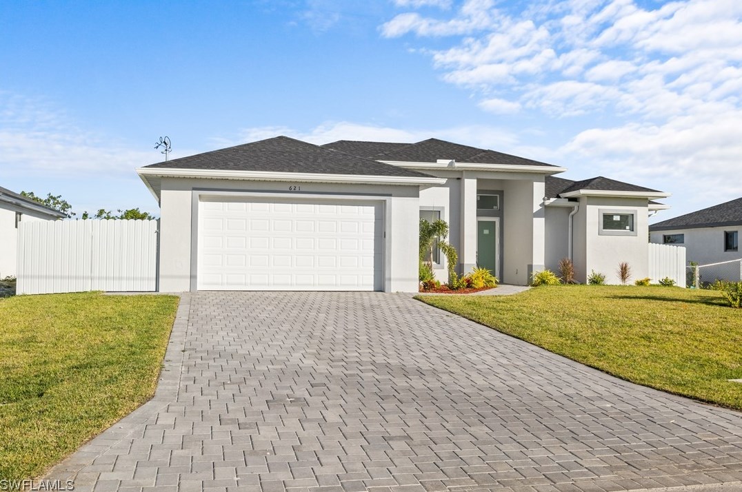 621 18th Ct, Cape Coral, FL 33991-1815
