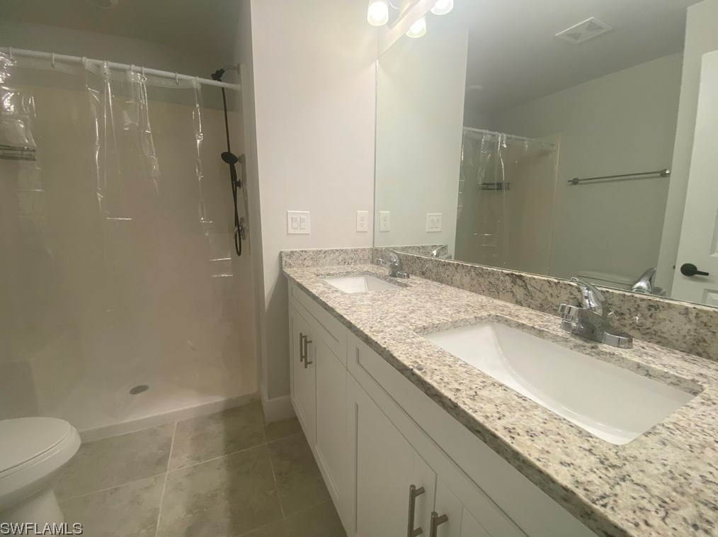 810 Porter St E, Lehigh Acres, FL 33974