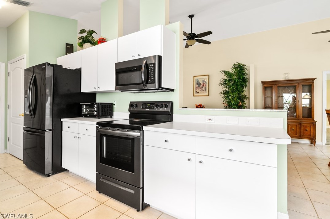 3601 Gloxinia Dr, North Fort Myers FL  33917-2089 exterior