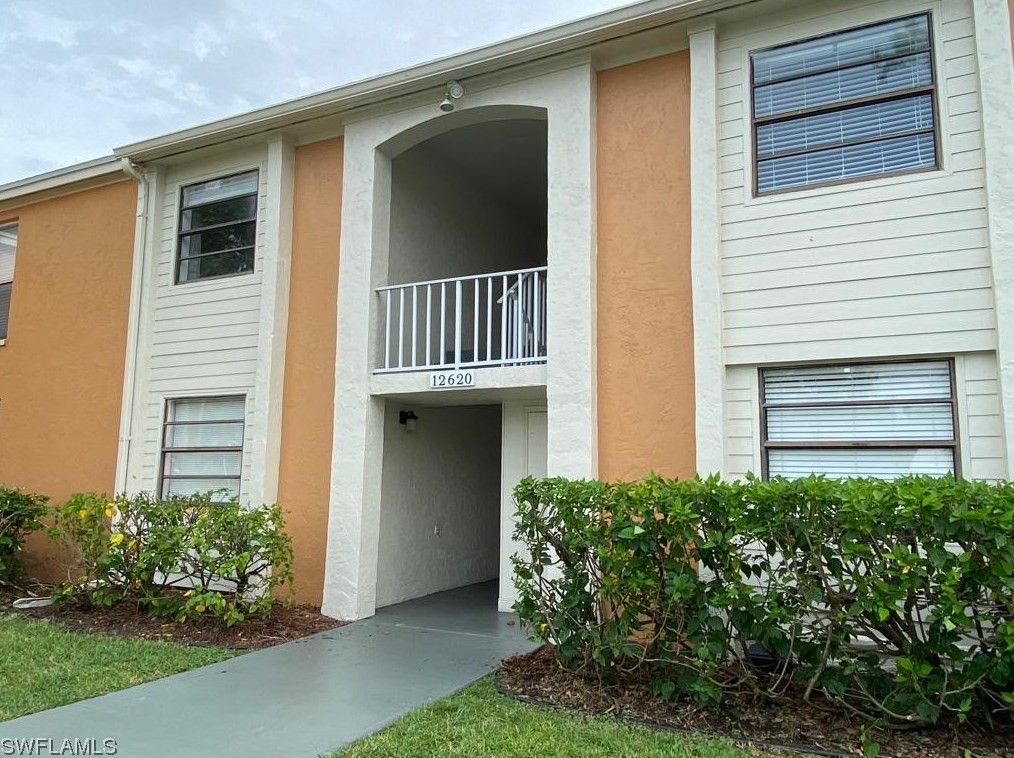 12620 Kenwood Ln #d, Fort Myers, FL