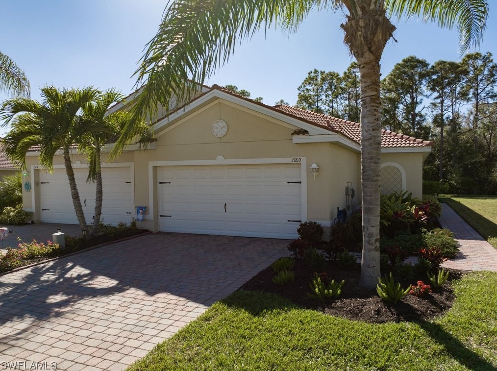 15210 Ligustrum Ln, Alva, FL 33920