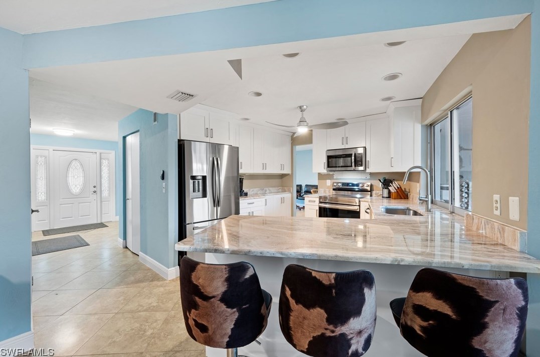 4270 Harbour Ln, Fort Myers, FL 33903-5001