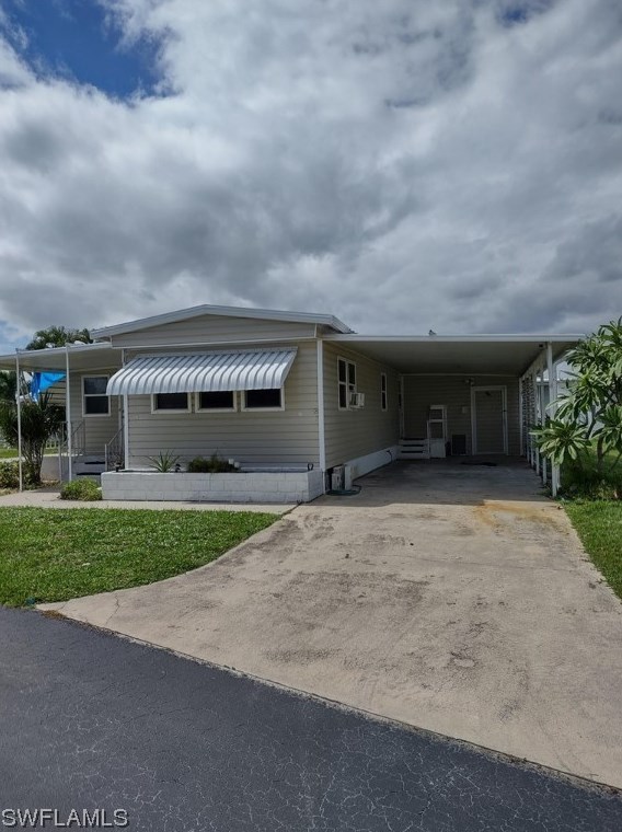 110 Elise Dr, Fort Myers, FL 33908-3417