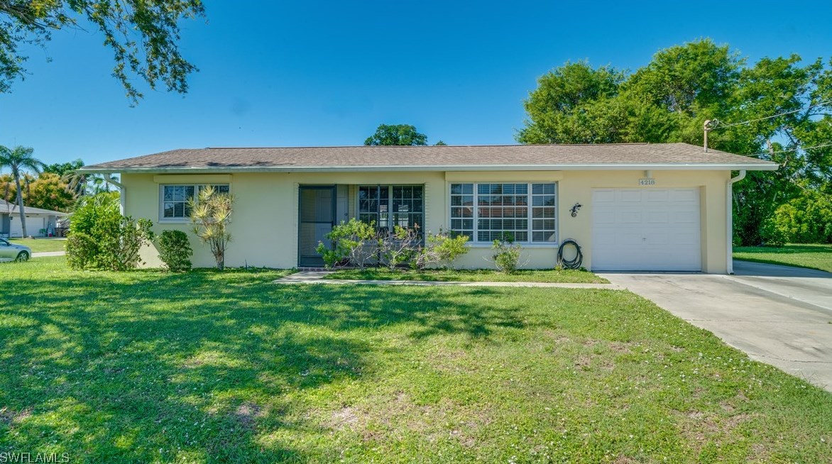 4218 8th Ave, Cape Coral, FL 33904-5378