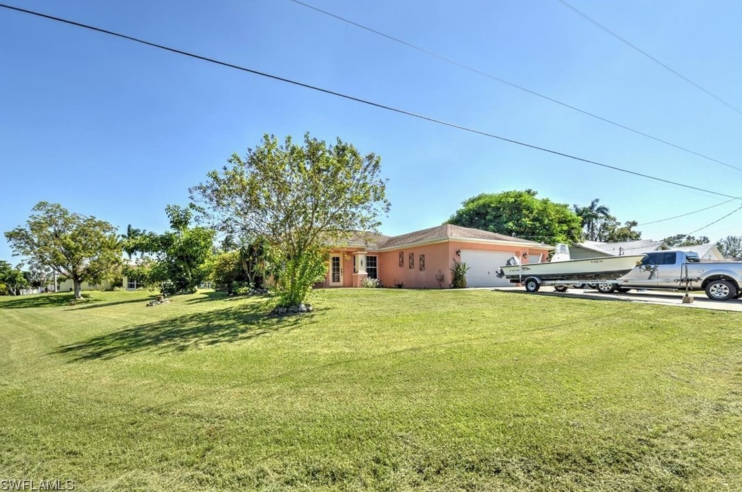 326 Georgia Ave, Fort Myers, FL 33905-2616
