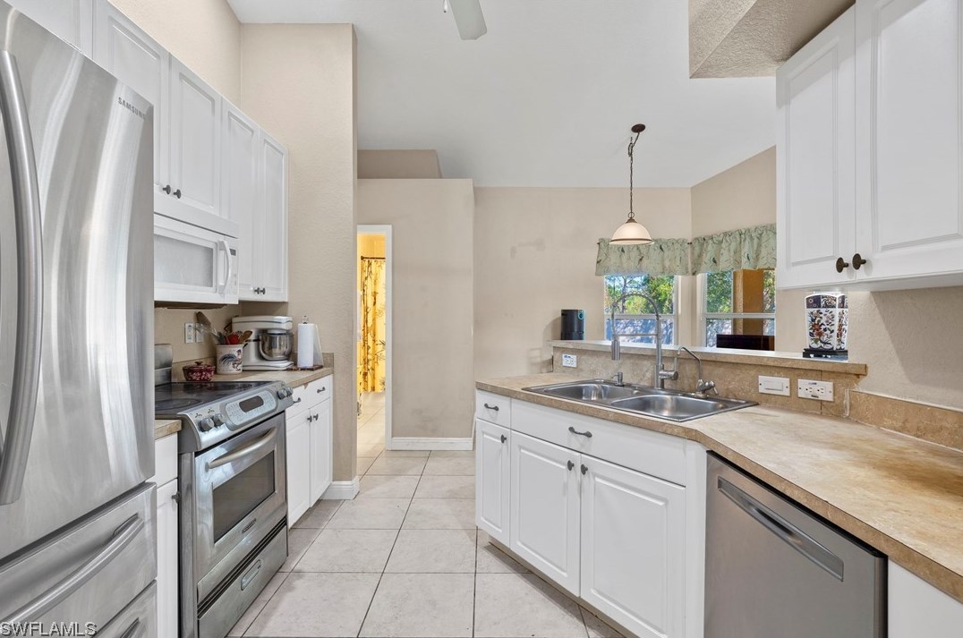 3701 47th Ln, Cape Coral FL  33993-7348 exterior