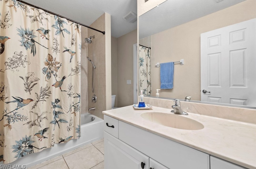 3701 47th Ln, Cape Coral FL  33993-7348 exterior