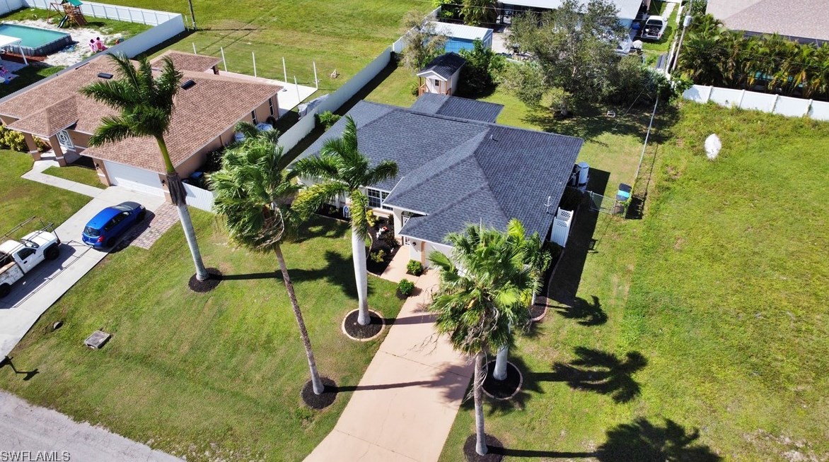1214 14th Pl, Cape Coral, FL 33909-1521
