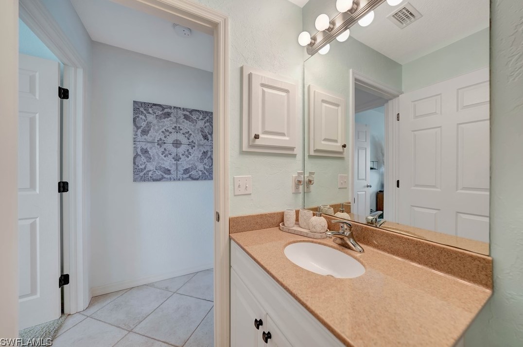 3925 Cape Cole Blvd, Punta Gorda FL  33955-3818 exterior