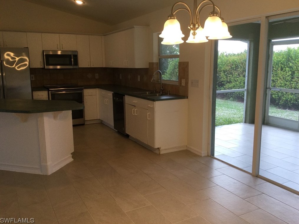 17572 Phlox Dr, Fort Myers, FL 33967