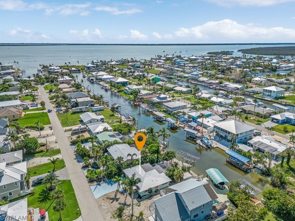 2355 Lemon St, Saint James City, FL 33956