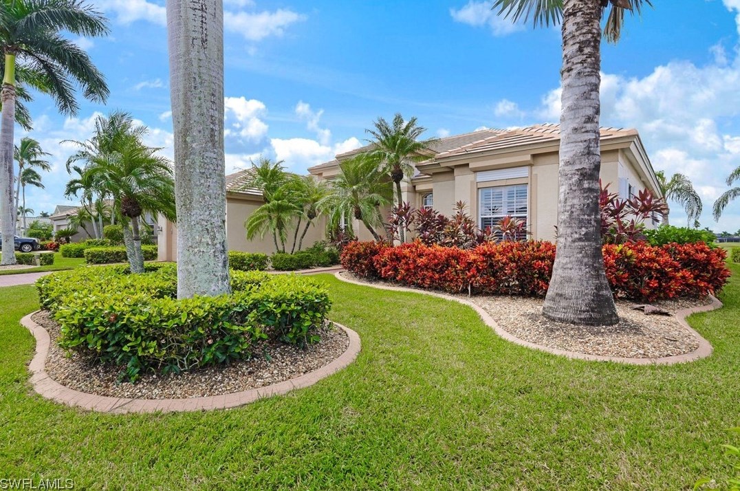 16272 Edgemont Dr, Fort Myers, FL 33908-3657