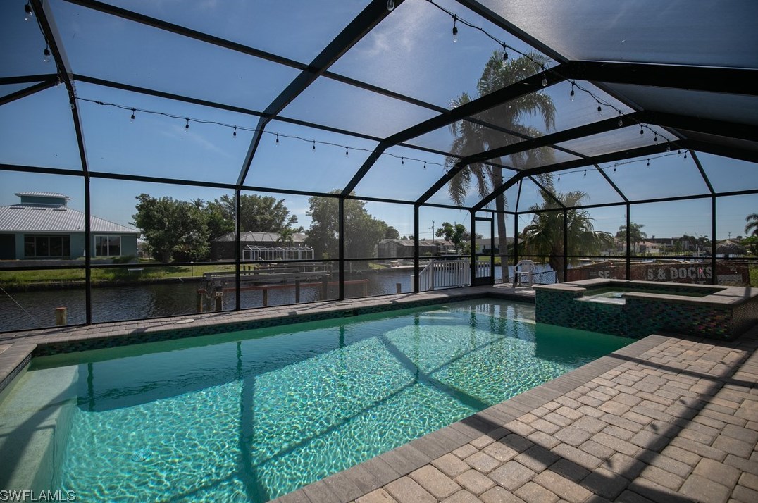 4625 1st Ave, Cape Coral, FL 33904-8351
