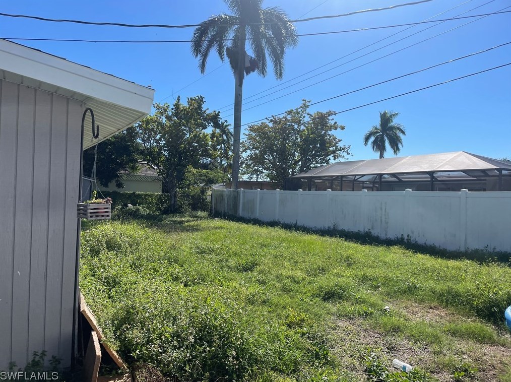 1654 Grace Ave, Fort Myers, FL 33901