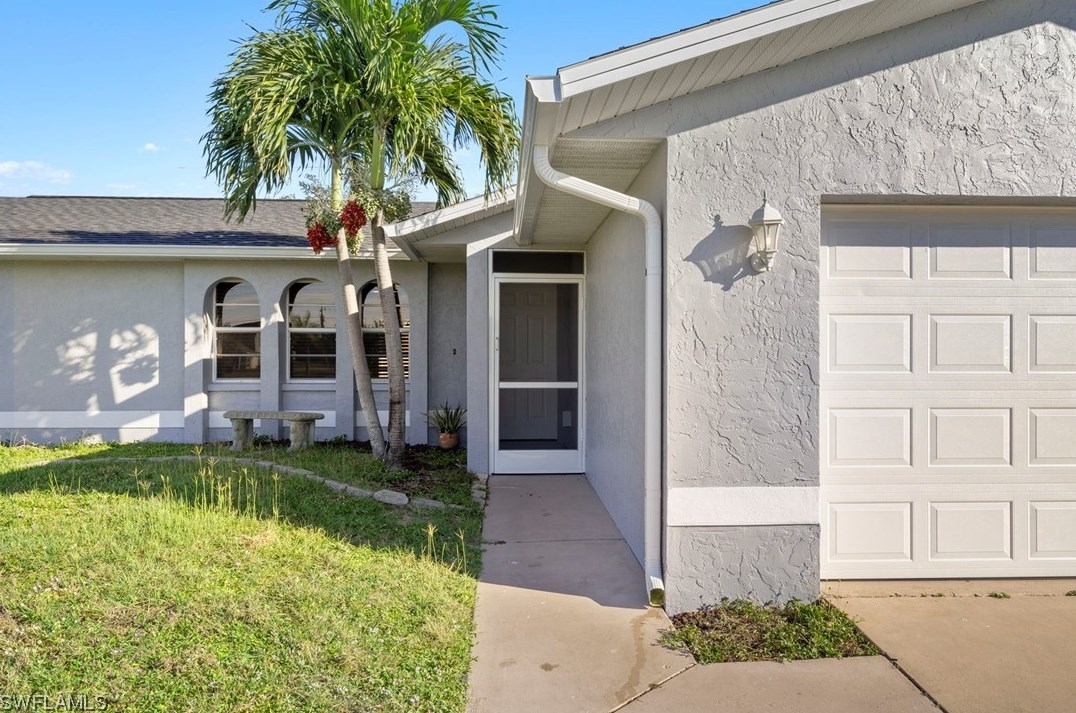 1425 Nw 10th St, Cape Coral, FL 33909