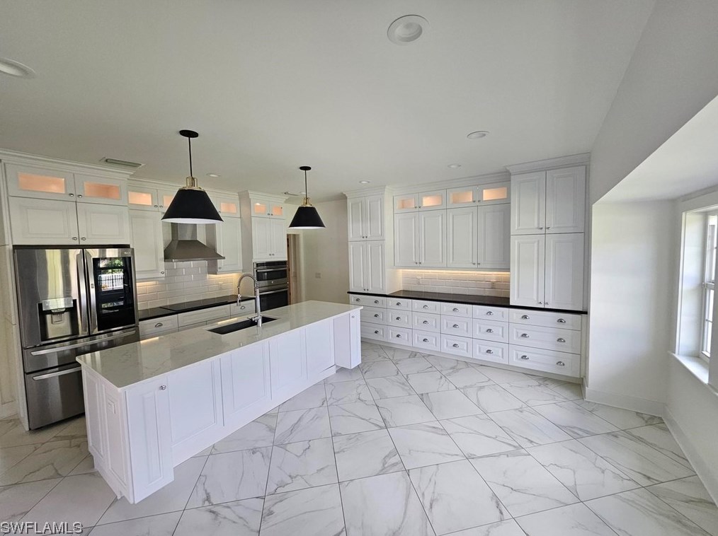 12290 Coconut Creek Ct, Fort Myers FL  33908-3047 exterior