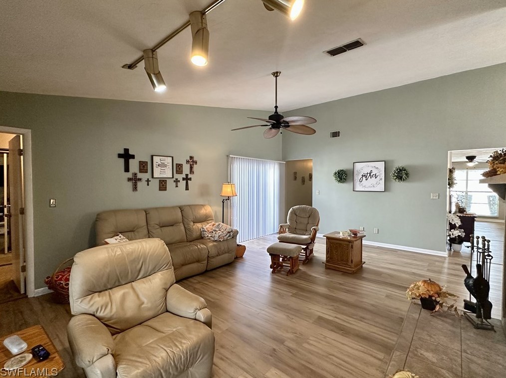 9725 Maplecrest Cir, Lehigh Acres, FL 33936