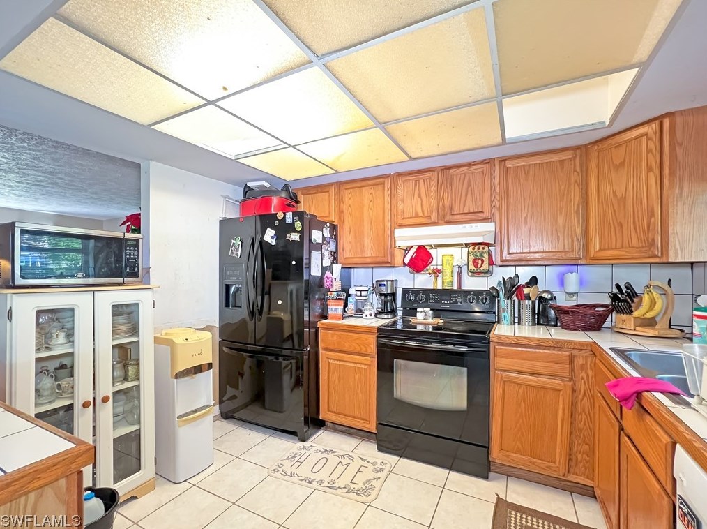 605 Nw 25th Terrace, Cape Coral, FL 33993