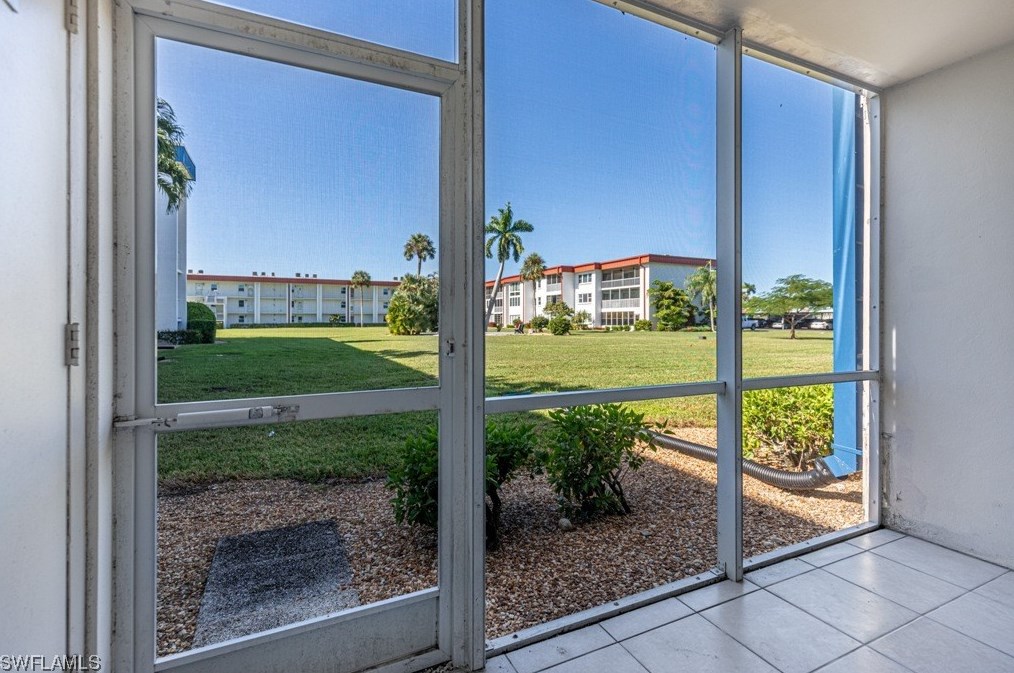 1724 Pine Valley Dr #101, Fort Myers, FL 33907