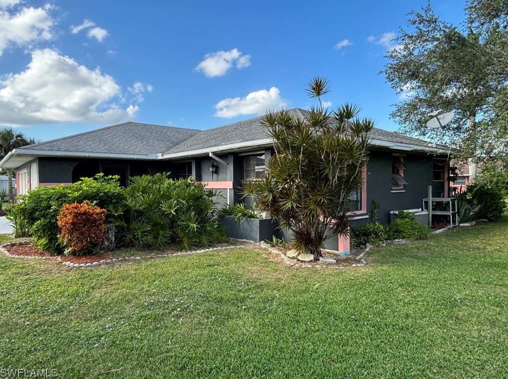 235 Lauberge Ct, Lehigh Acres, FL 33936