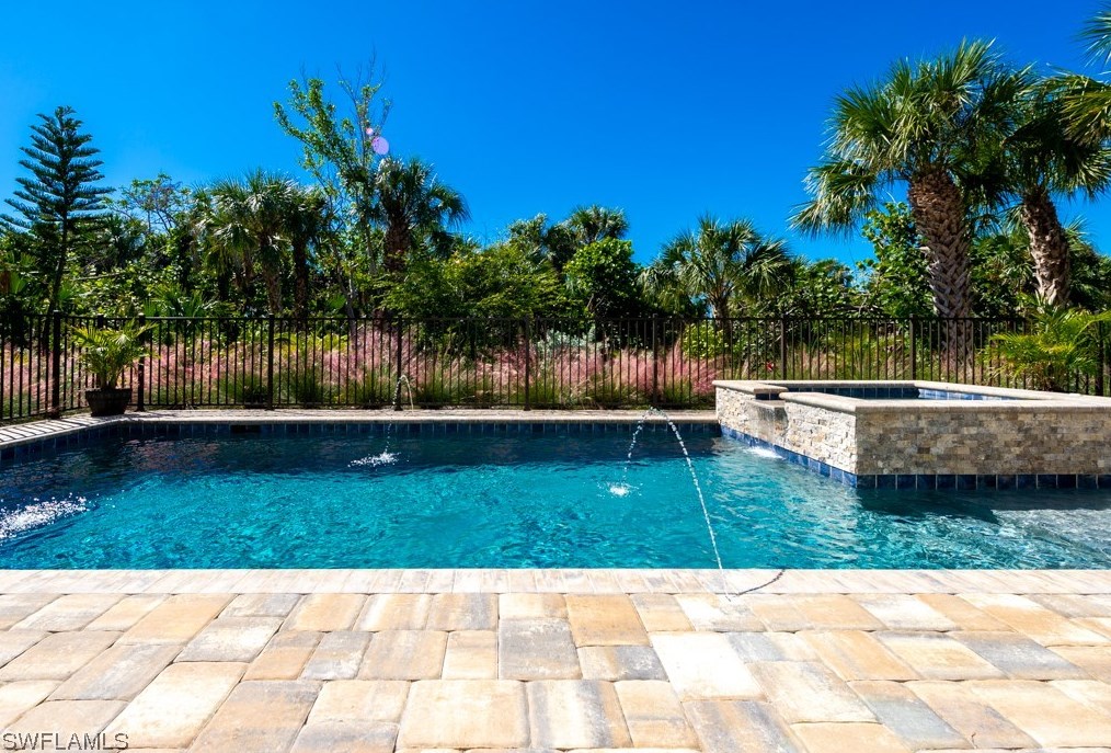 5298 Umbrella Pool Rd, Sanibel FL  33957-2407 exterior