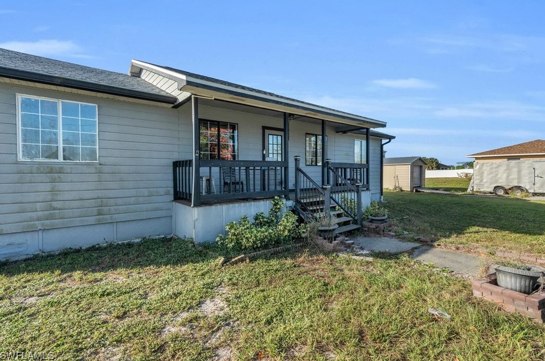 3907 20th St Sw, Lehigh Acres, FL 33976
