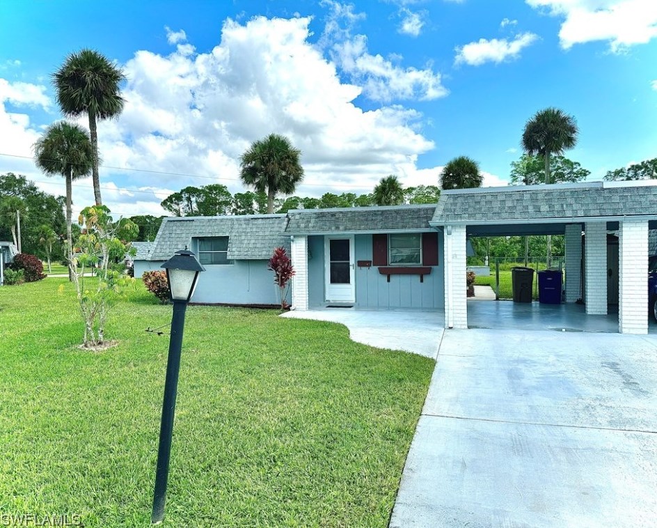 374 Garland Ct, Lehigh Acres, FL 33936