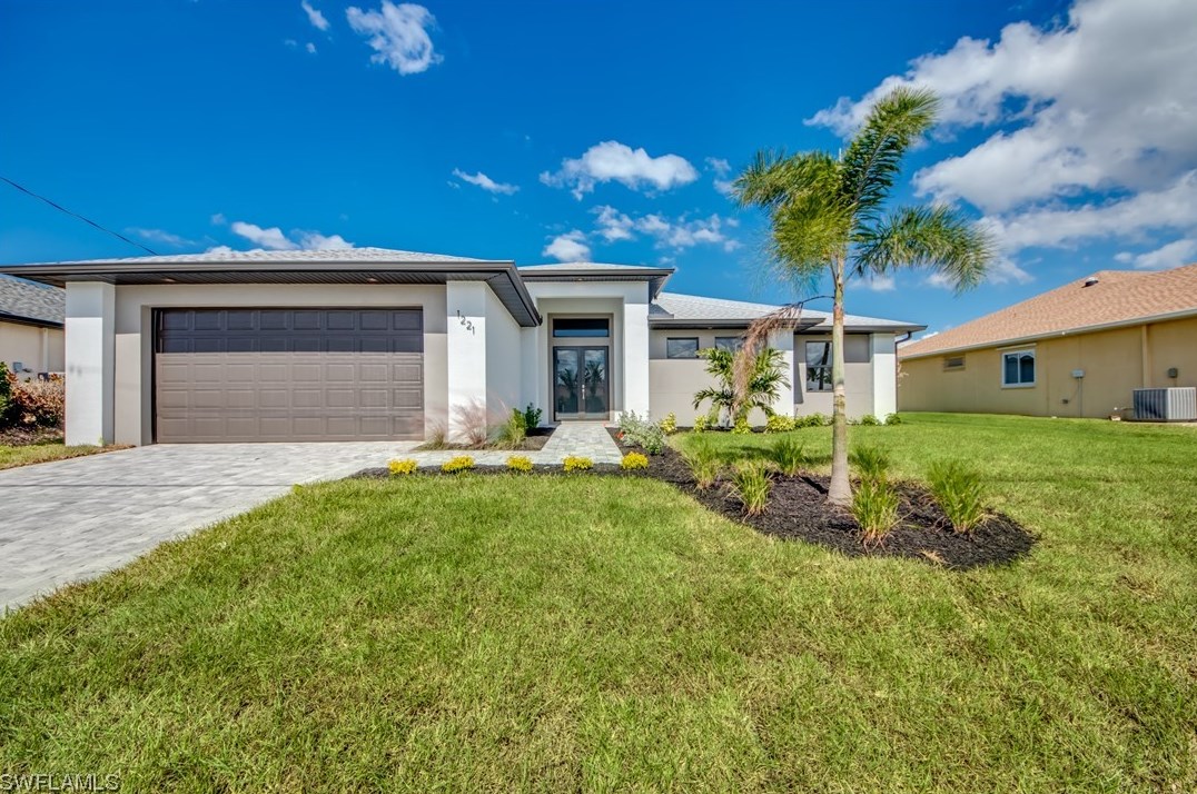 1221 38th Ter, Cape Coral, FL 33914-5641