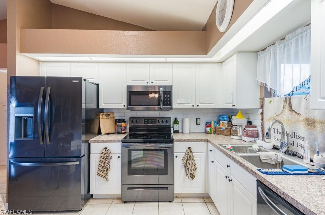 1713 4th Ave, Cape Coral, FL 33909-9206