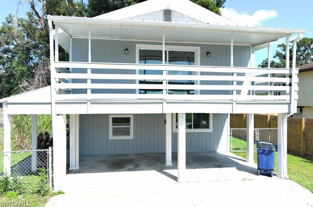 452 San Bernardino St, Fort Myers, FL 33903