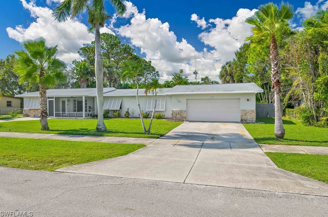 3770 Deleon St, Fort Myers, FL 33901-7919