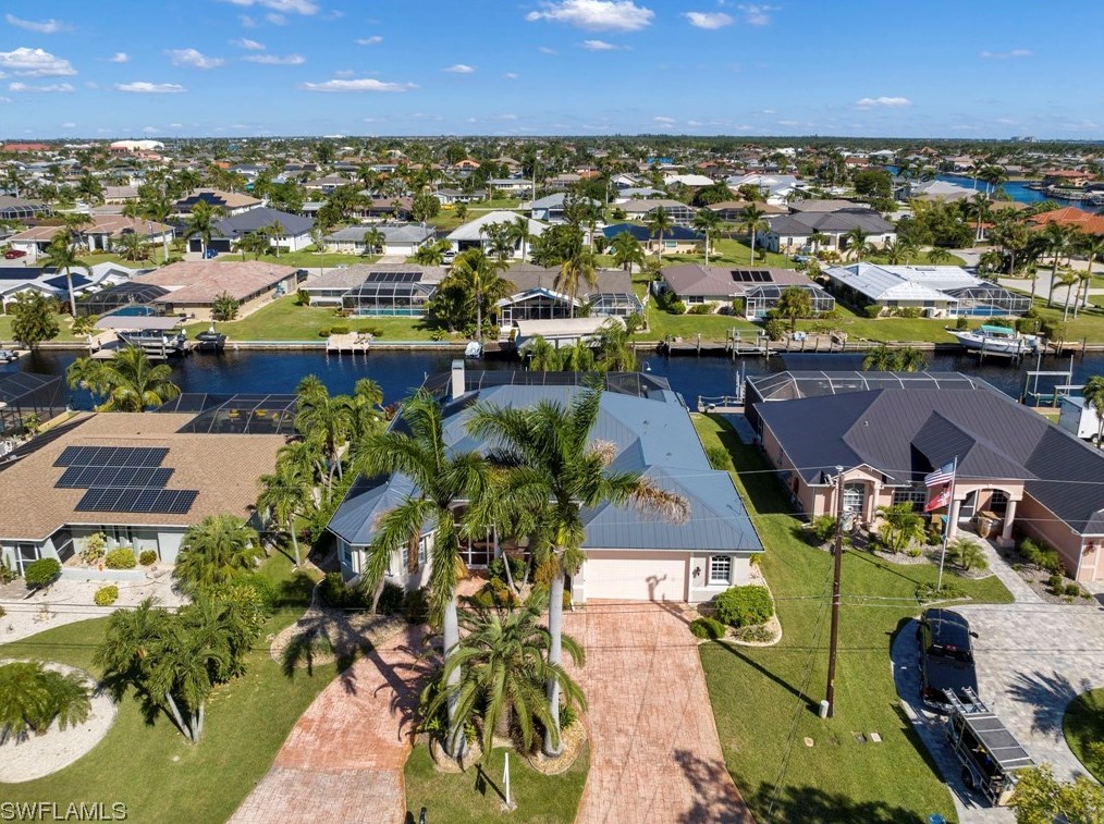 2027 Cornwallis Pkwy, Cape Coral, FL 33904-4070