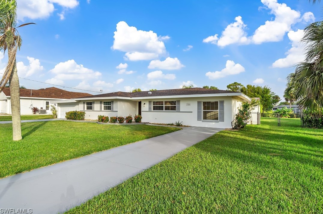 13880 Lazy Ln, Fort Myers, FL 33905-1817