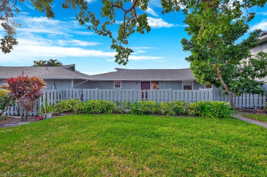 4259 Island Cir #5, Fort Myers, FL 33919