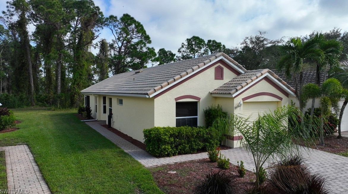 2251 Carnaby Ct, Lehigh Acres, FL 33973