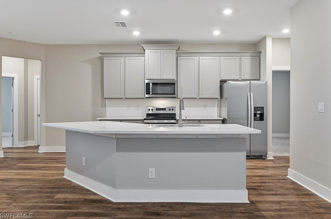 4345 Agualinda Blvd, Cape Coral, FL 33914-6281