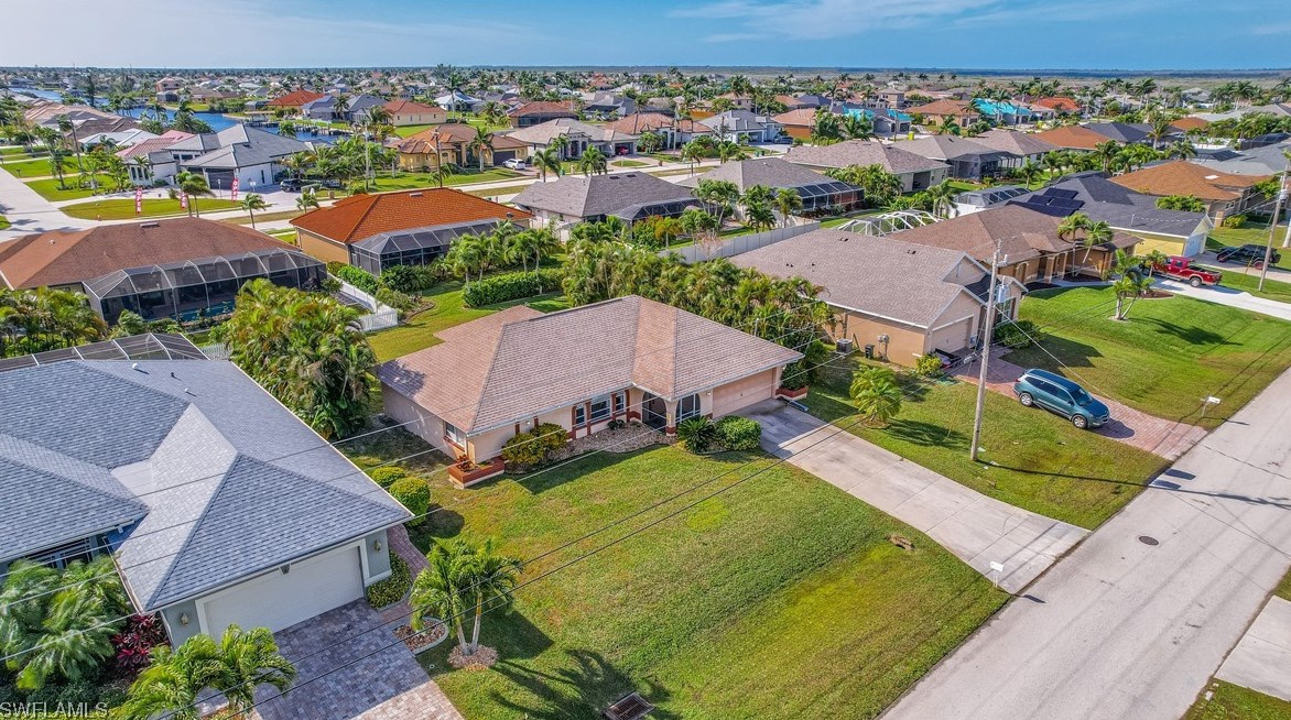2700 Sw 32nd St, Cape Coral, FL 33914