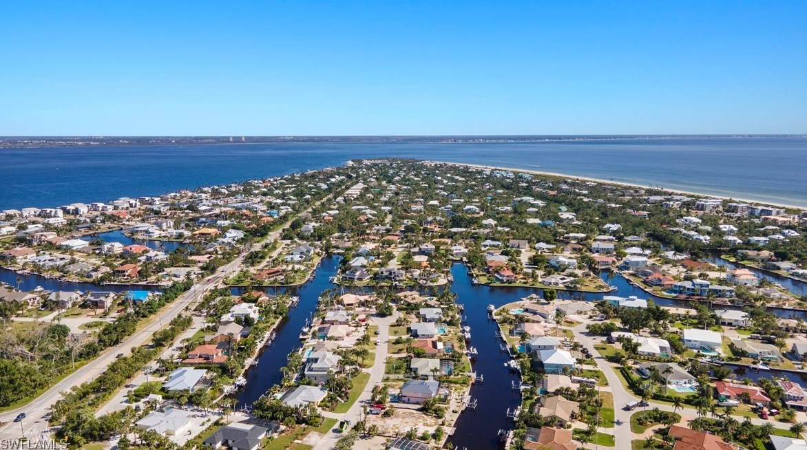 969 Whelk Dr, Sanibel, FL 33957