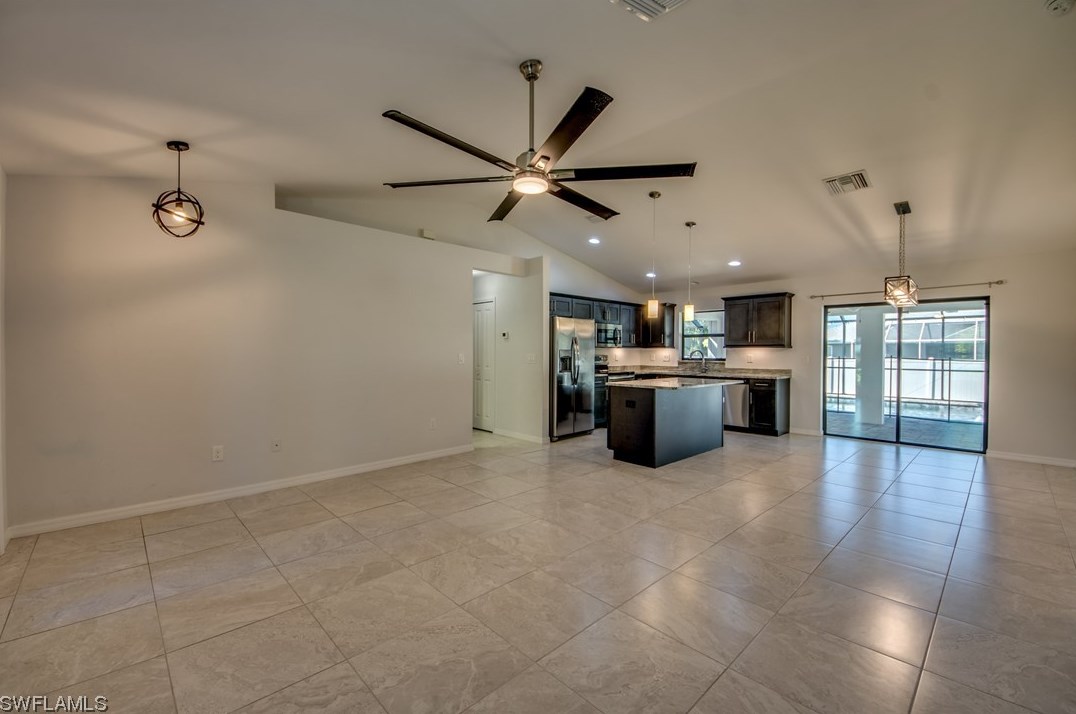 3734 Se 3rd Pl, Cape Coral, FL 33904