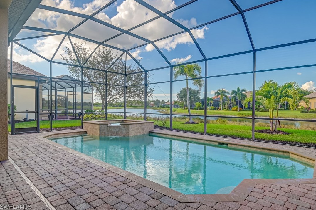 8813 Sarita Ct, Fort Myers, FL 33912-9000