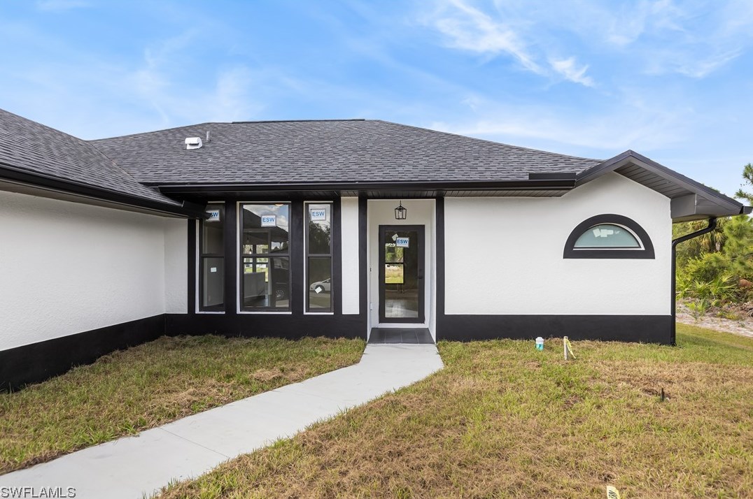813 Clayton Ave, Lehigh Acres, FL 33972