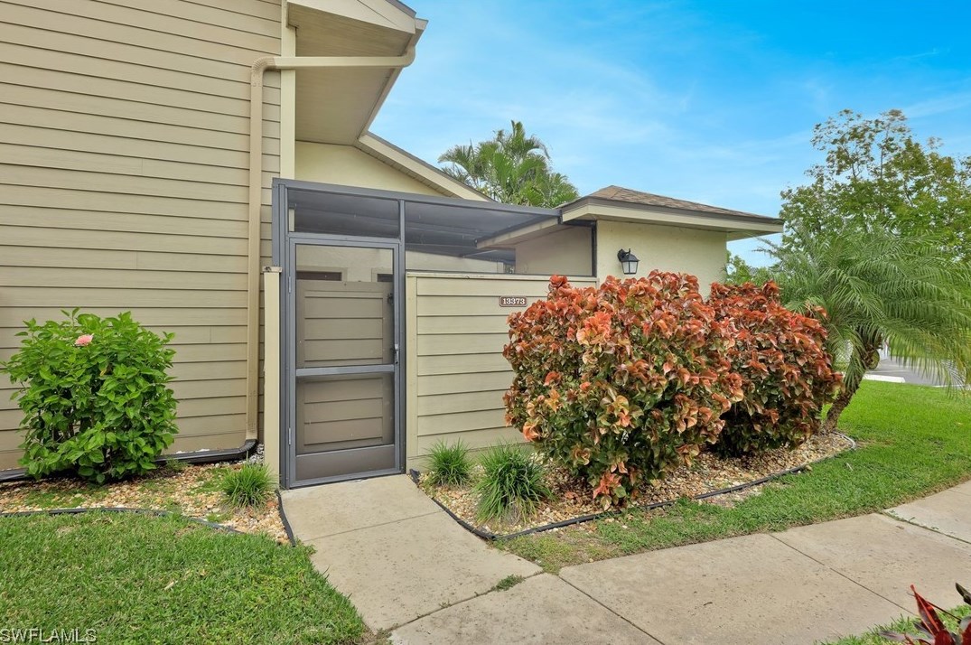 13373 Broadhurst Loop, Fort Myers, FL 33919-8107