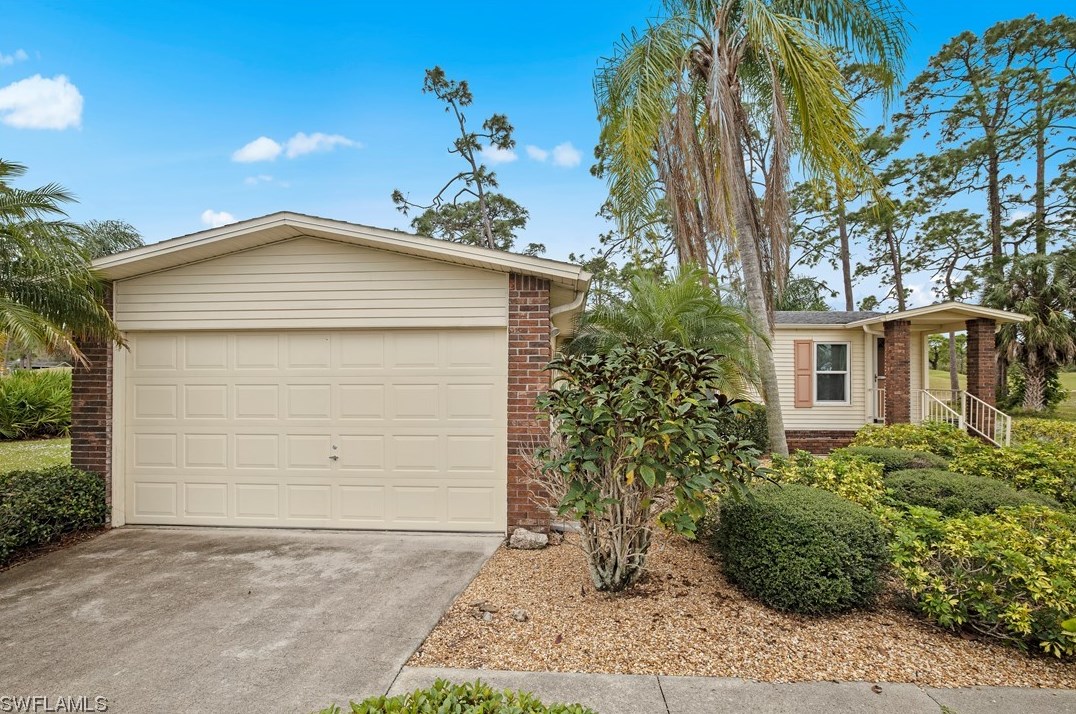 10748 Timber Pines Ct, Fort Myers, FL 33903-9014