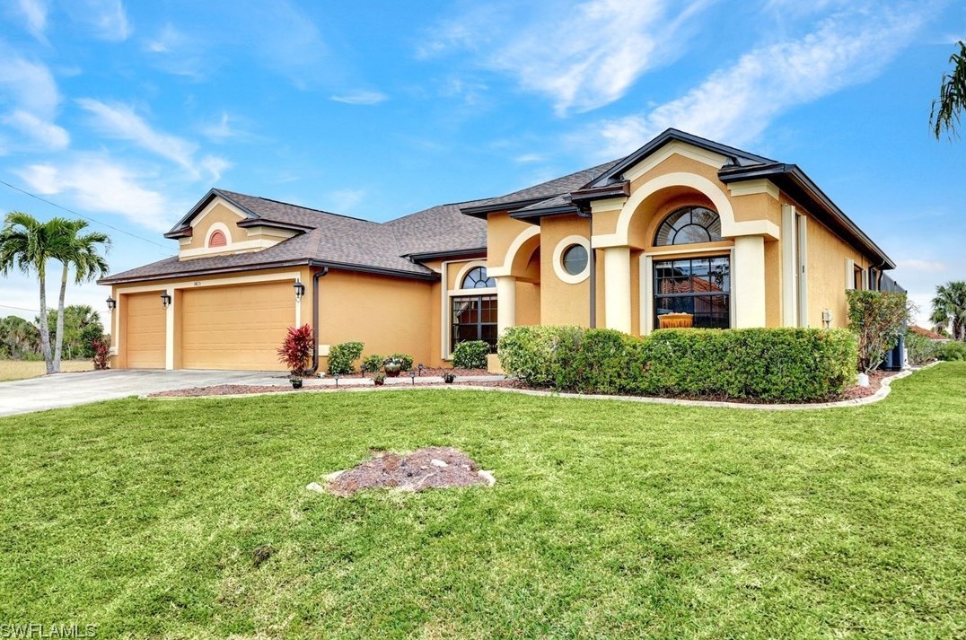 1425 28th Ave, Cape Coral, FL 33993-4871