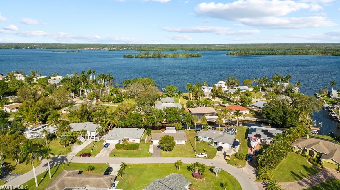4549 Auburn Ave, Fort Myers, FL 33905-3034