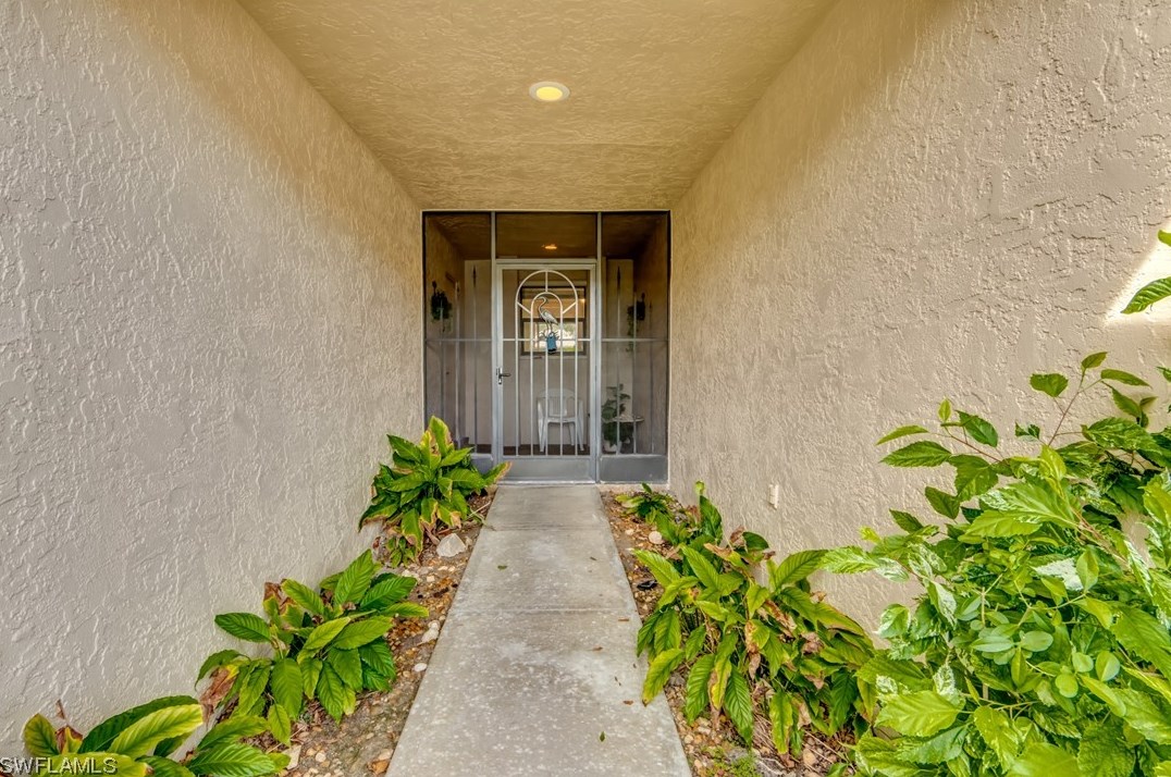 5691 Balkan Ct, Fort Myers, FL 33919-2741