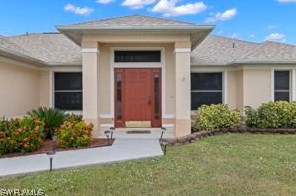 1205 6th Pl, Cape Coral, FL 33909-1006