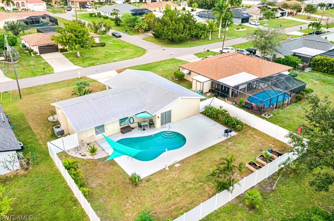 1108 17th Ter, Cape Coral, FL 33990-4514