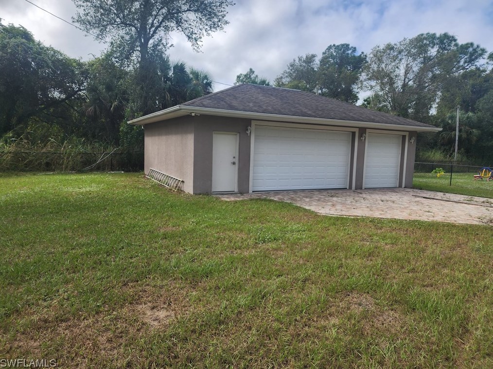 325 Hamilton Ave, Lehigh Acres, FL 33936